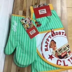 KELLOGG’S Vintage Apron and set of 2 oven mitts Vintage look